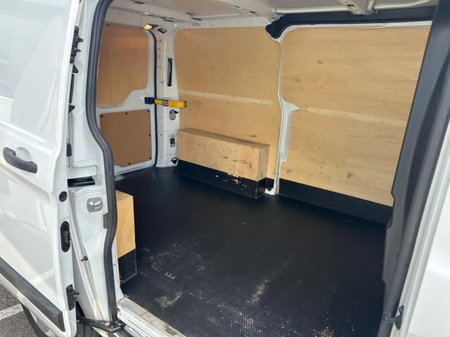 Ford Transit Custom image 9
