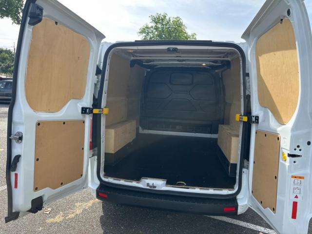 Ford Transit Custom image 8