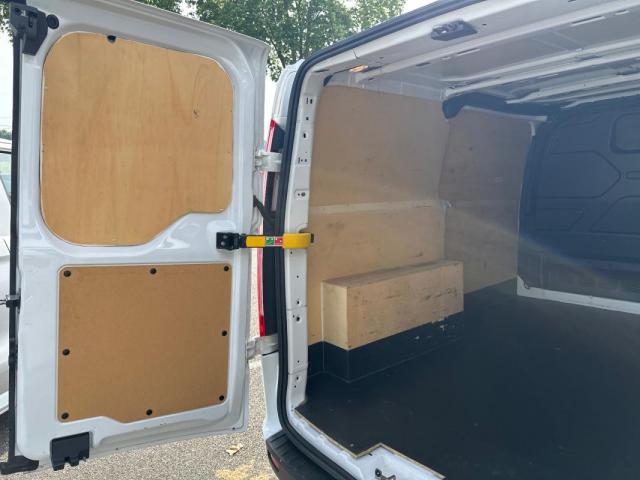Ford Transit Custom image 7
