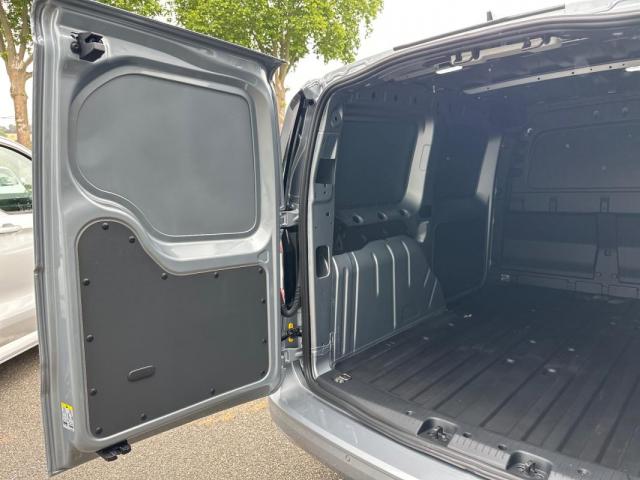 Ford Transit Connect image 5