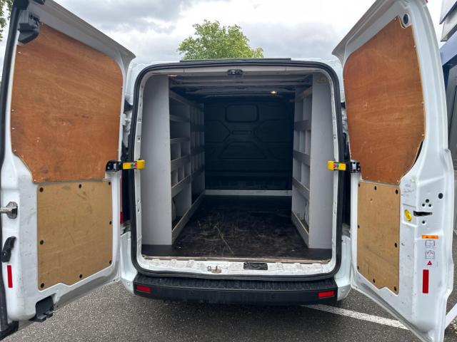 Ford Transit Custom image 3