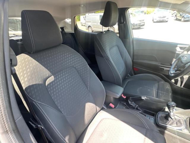 Ford Fiesta image 5