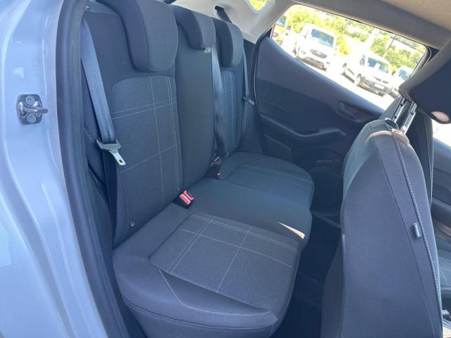 Ford Fiesta image 8