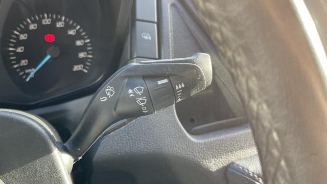 Ford Transit image 9