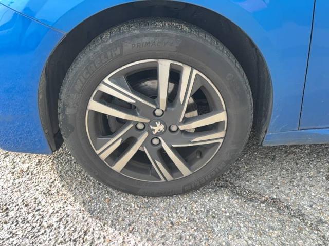 Peugeot 208 image 9