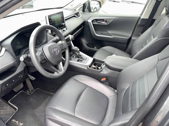 Toyota Rav4 image 9