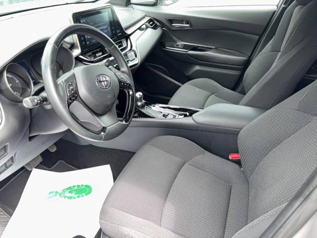 Toyota C-Hr image 7