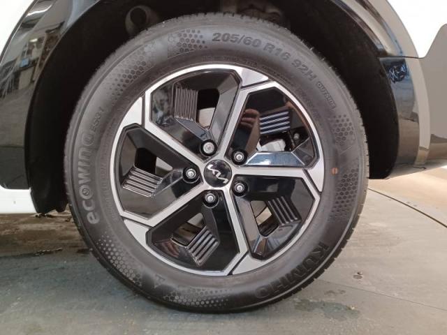 Kia Niro image 7