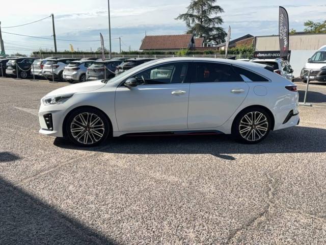 Kia Pro_cee'D image 9