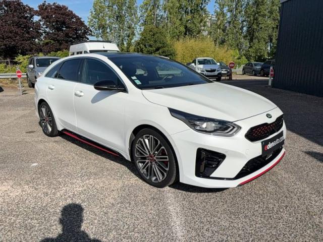 Kia Pro_cee'D image 8