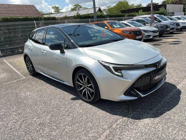 Toyota Corolla image 2