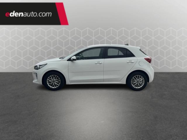 Kia Rio image 8