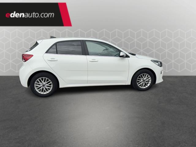 Kia Rio image 1