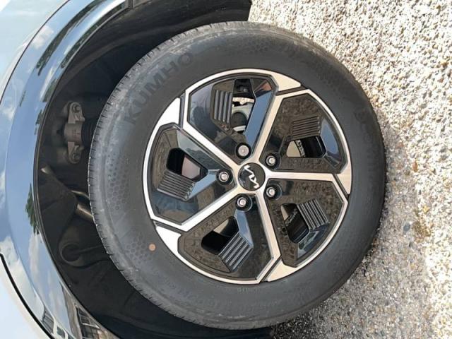 Kia Niro image 1