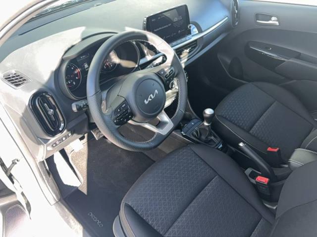 Kia Picanto image 5