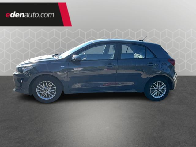 Kia Rio image 9
