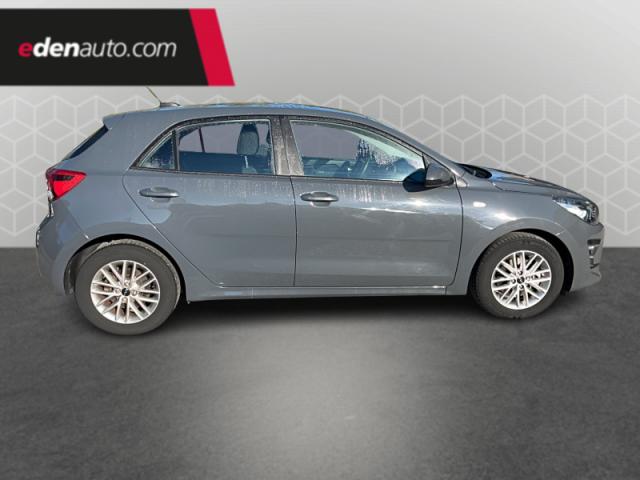Kia Rio image 8