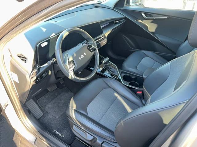 Kia Niro image 5