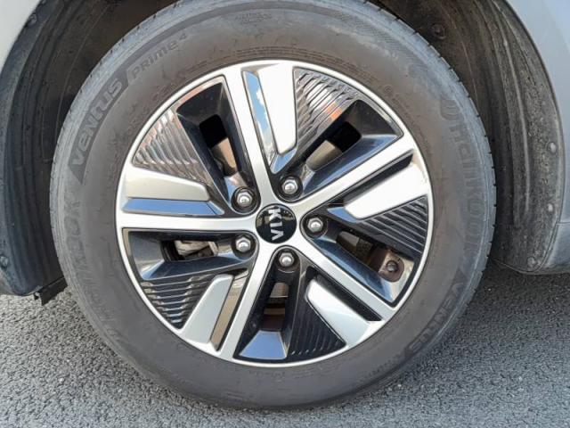 Kia Niro image 5