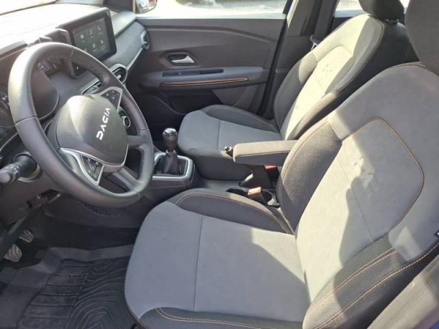 Dacia Sandero image 6