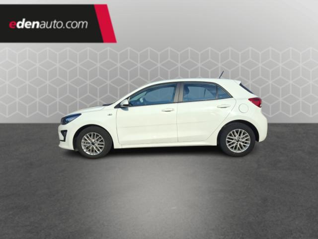 Kia Rio image 1