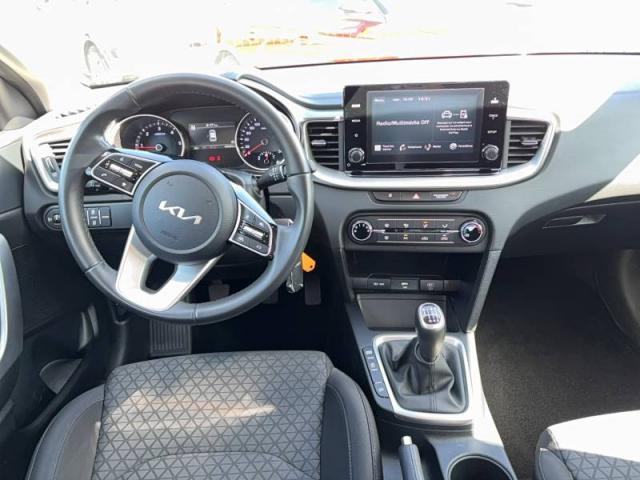 Kia Ceed image 7