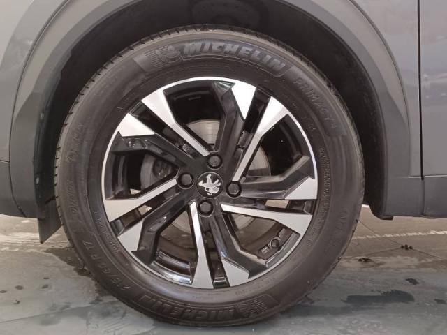 Peugeot 2008 image 2