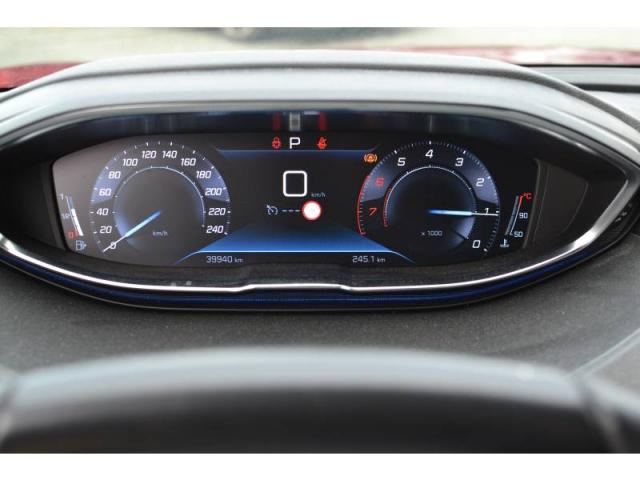 Peugeot 3008 image 2