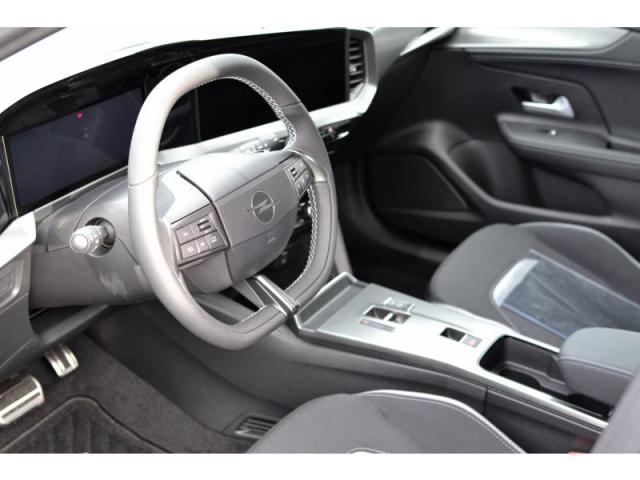 Opel Mokka image 2