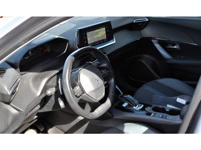 Peugeot 2008 image 1