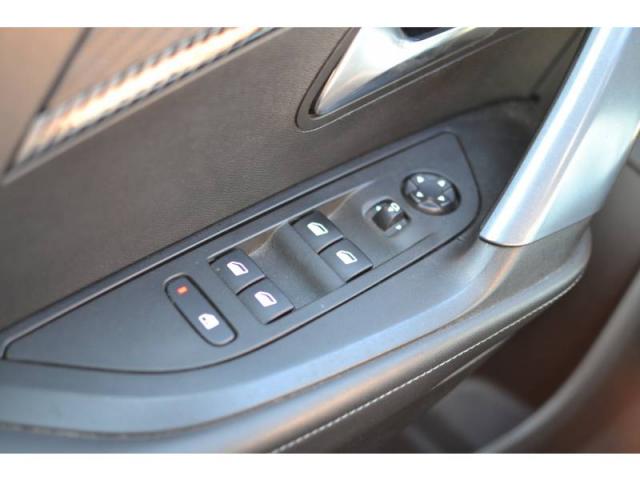 Peugeot 2008 image 2