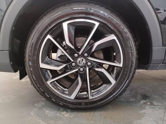 Mg Zs image 5