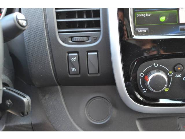 Renault Trafic image 1