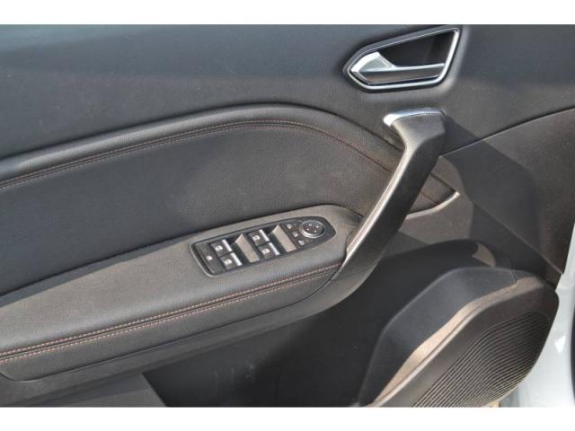 Renault Captur image 9
