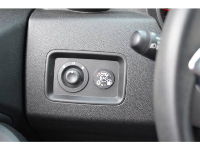 Dacia Duster image 4