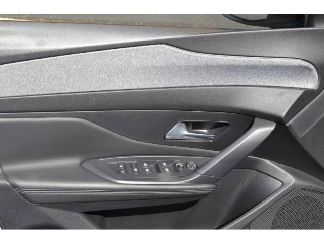 Peugeot 308 image 1