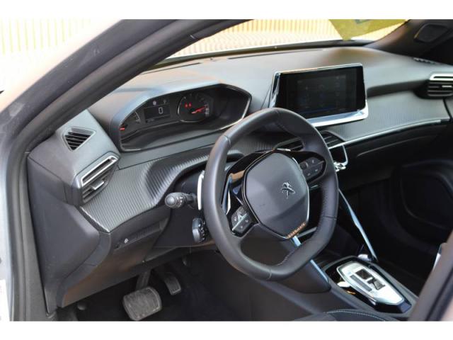 Peugeot 2008 image 9