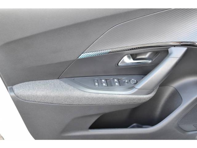 Peugeot 2008 image 4