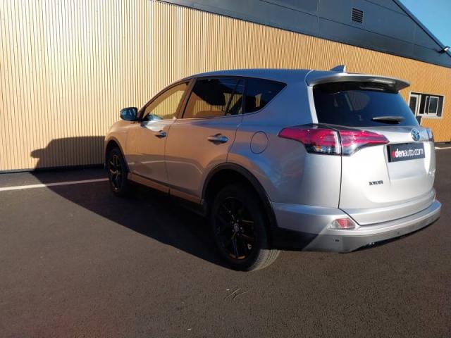 Toyota Rav4 image 2