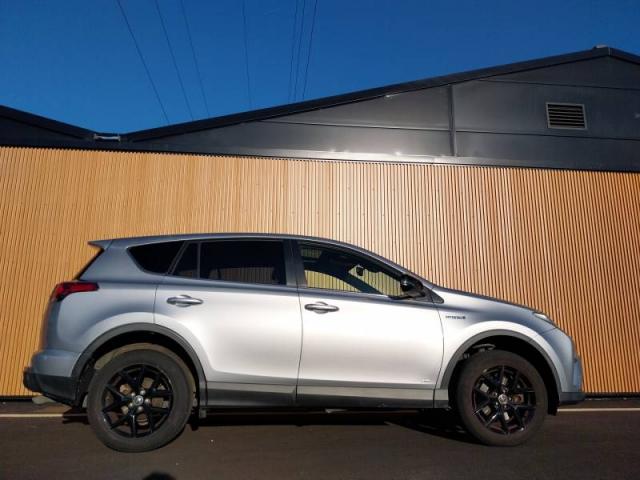 Toyota Rav4 image 9