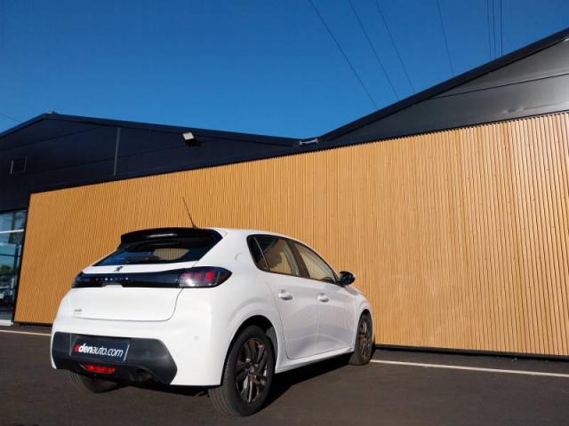 Peugeot 208 image 4