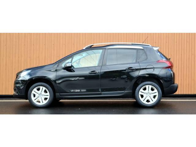 Peugeot 2008 image 3