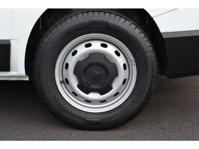 Renault Trafic image 9