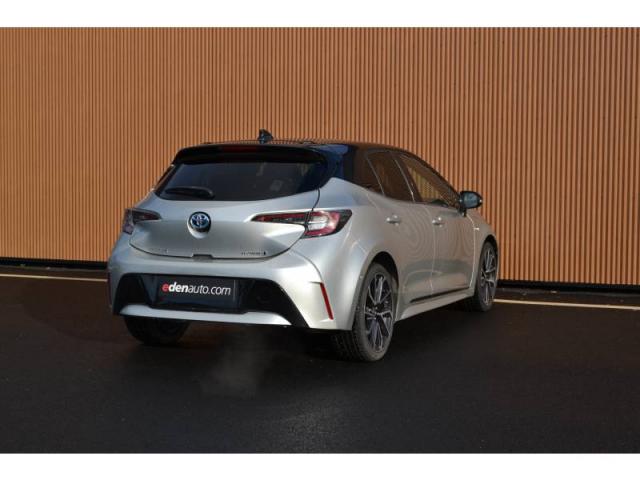 Toyota Corolla image 6