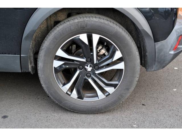 Peugeot 2008 image 8