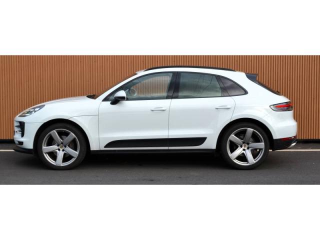 Porsche Macan image 8
