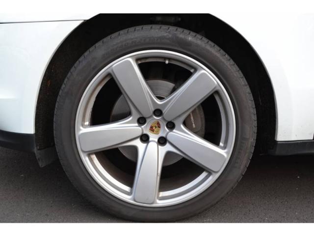 Porsche Macan image 3