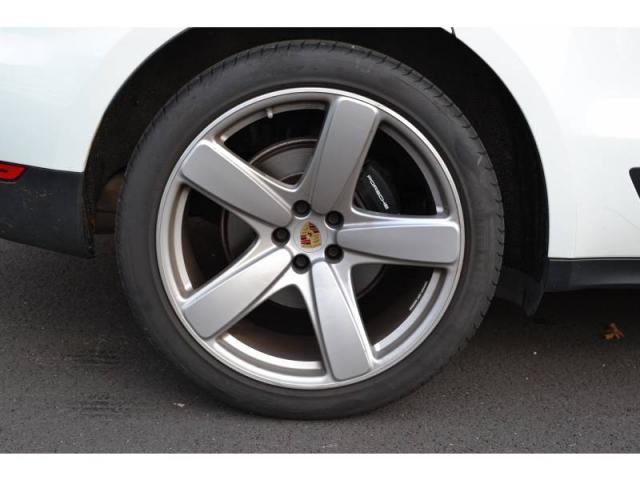 Porsche Macan image 5