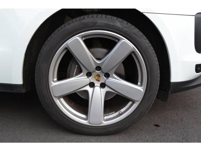 Porsche Macan image 4