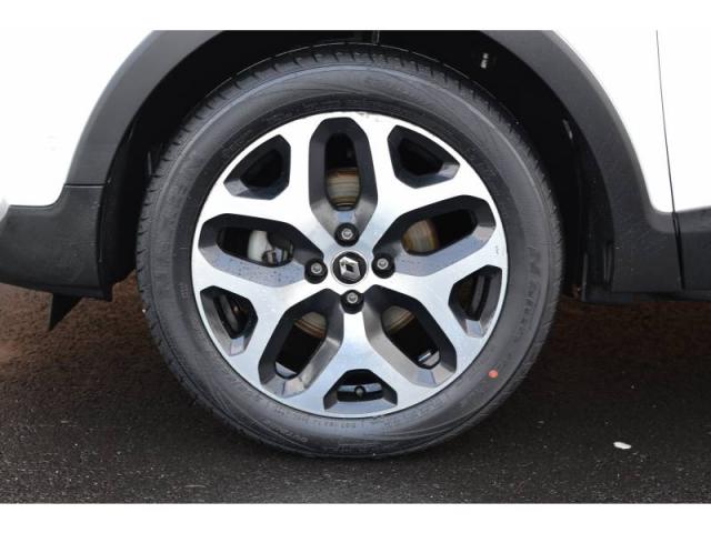 Renault Captur image 2